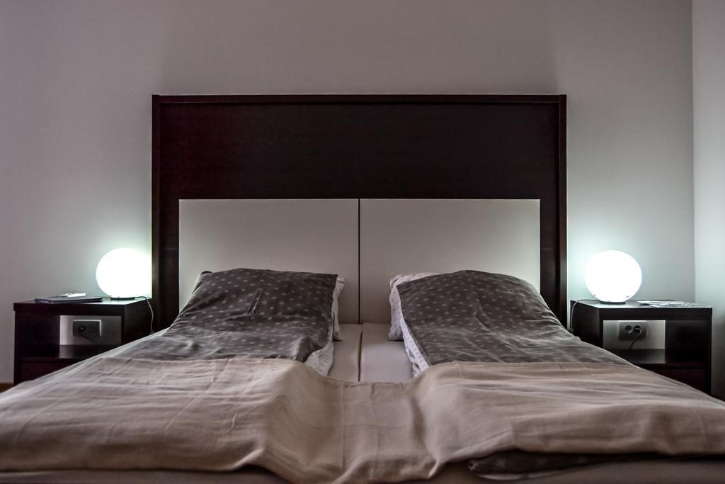 Modena Apartments Novi Sad Phòng bức ảnh