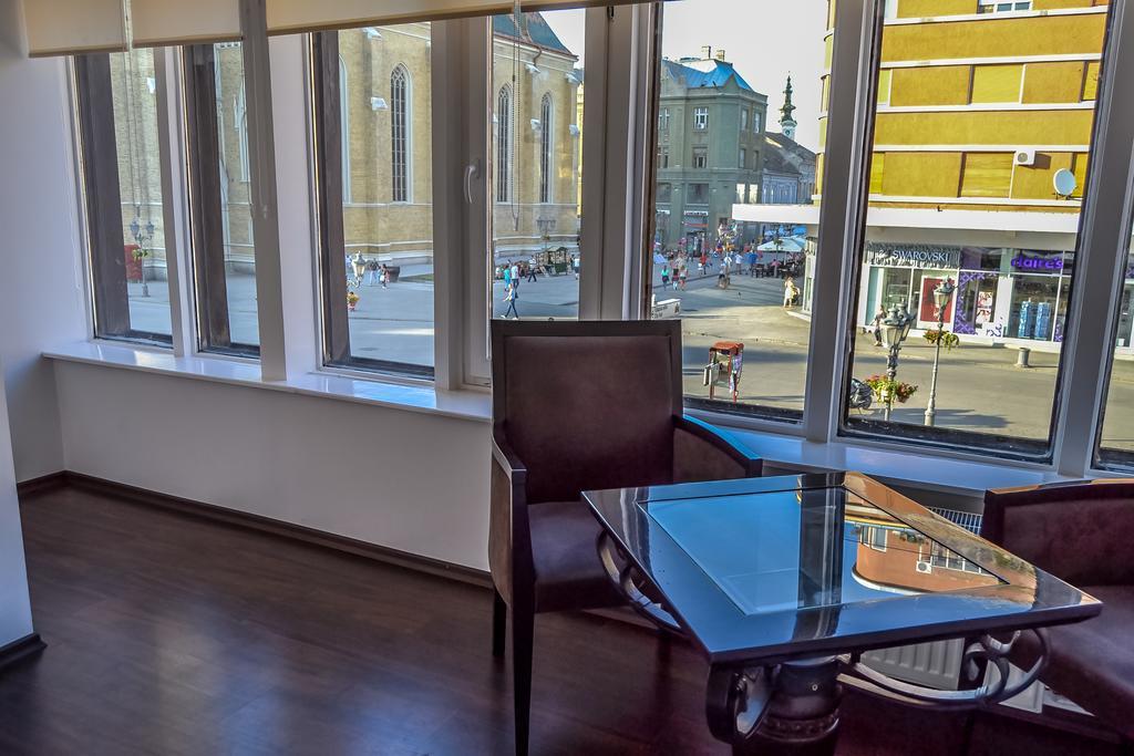 Modena Apartments Novi Sad Phòng bức ảnh