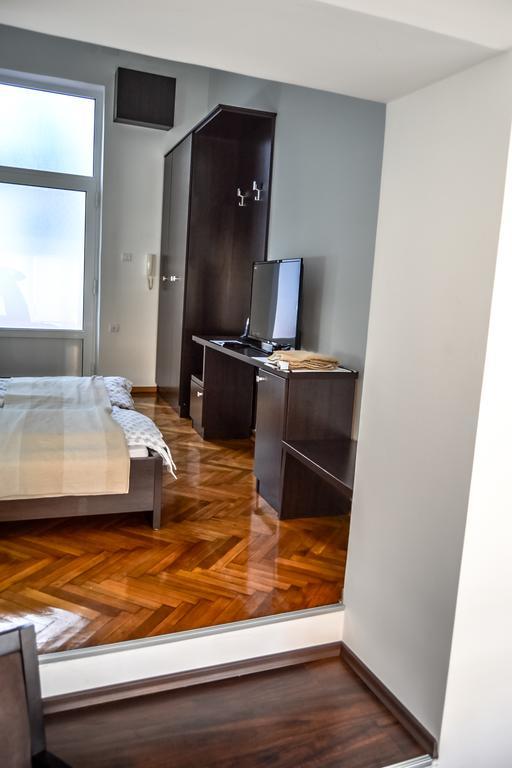 Modena Apartments Novi Sad Phòng bức ảnh